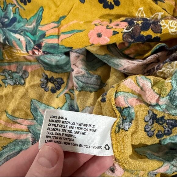 Ava‎ & Viv Mustard Floral Print 3/4 Sleeve Bell Sleeve Strappy Blouse Size 3X - Picture 8 of 10